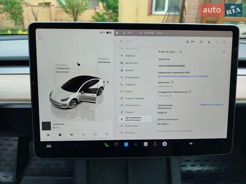 Седан Tesla Model 3 2023 в Луцке