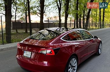 Седан Tesla Model 3 2018 в Чернігові