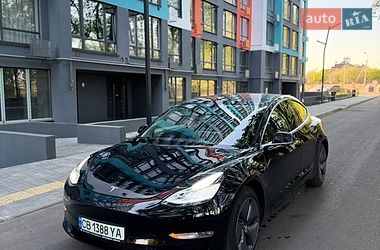 Седан Tesla Model 3 2019 в Чернігові