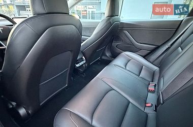 Седан Tesla Model 3 2019 в Чернігові