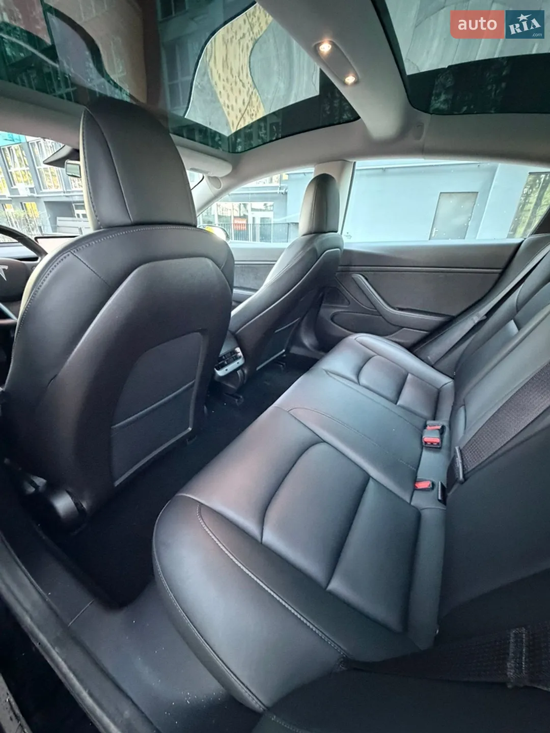 2019 Tesla Model 3 - мініатюра 18
