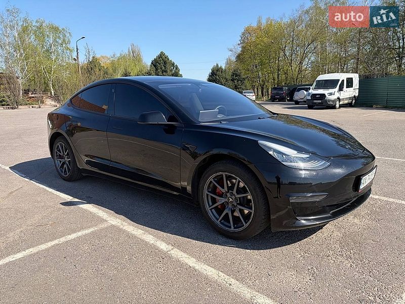 Tesla Model 3 2019