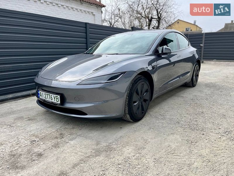 Седан Tesla Model 3 2024 в Белой Церкви