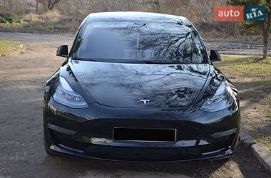 Седан Tesla Model 3 2021 в Трускавце
