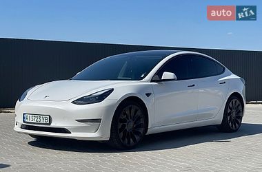 Седан Tesla Model 3 2022 в Киеве