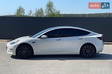 Седан Tesla Model 3 2022 в Києві