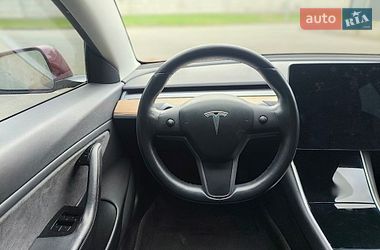 Седан Tesla Model 3 2018 в Киеве