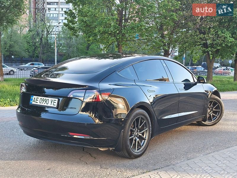 Седан Tesla Model 3 2018 в Днепре