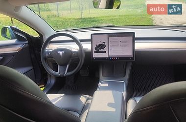 Седан Tesla Model 3 2022 в Черкассах
