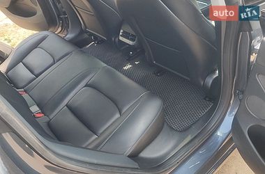 Седан Tesla Model 3 2022 в Черкассах