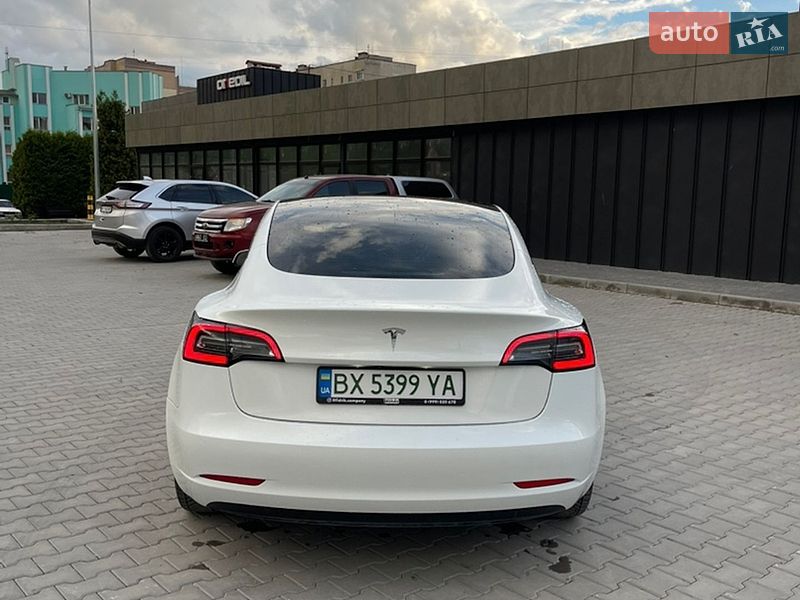 Седан Tesla Model 3 2021 в Каменец-Подольском