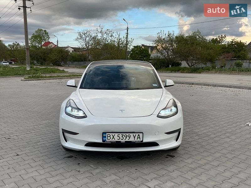 Седан Tesla Model 3 2021 в Каменец-Подольском