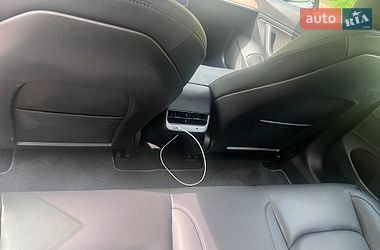 Седан Tesla Model 3 2021 в Киеве