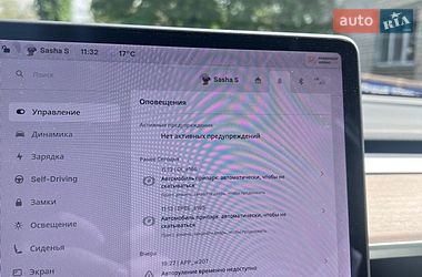 Седан Tesla Model 3 2021 в Киеве