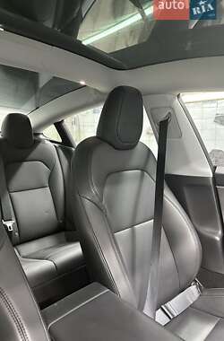 Седан Tesla Model 3 2024 в Киеве