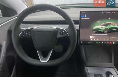 Седан Tesla Model 3 2024 в Киеве