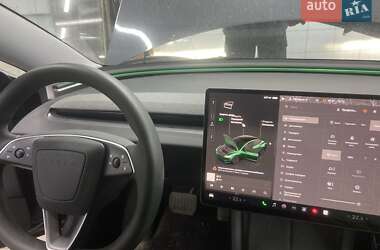Седан Tesla Model 3 2024 в Києві