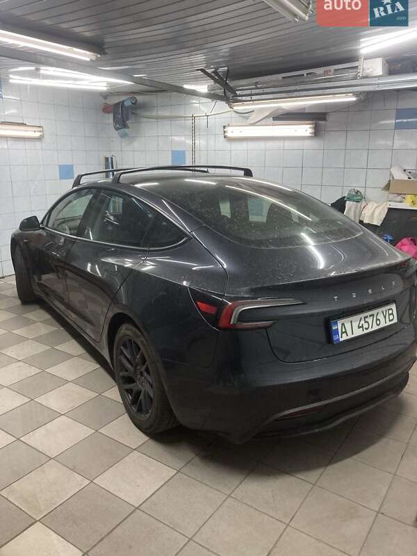 Седан Tesla Model 3 2024 в Киеве
