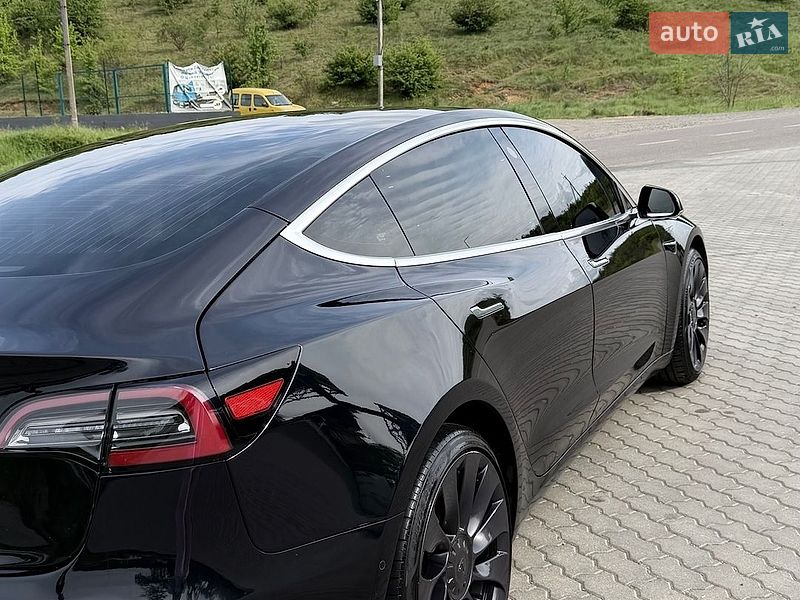 Седан Tesla Model 3 2018 в Виноградове фото 6 Седан Tesla Model 3 2018 в Виноградове