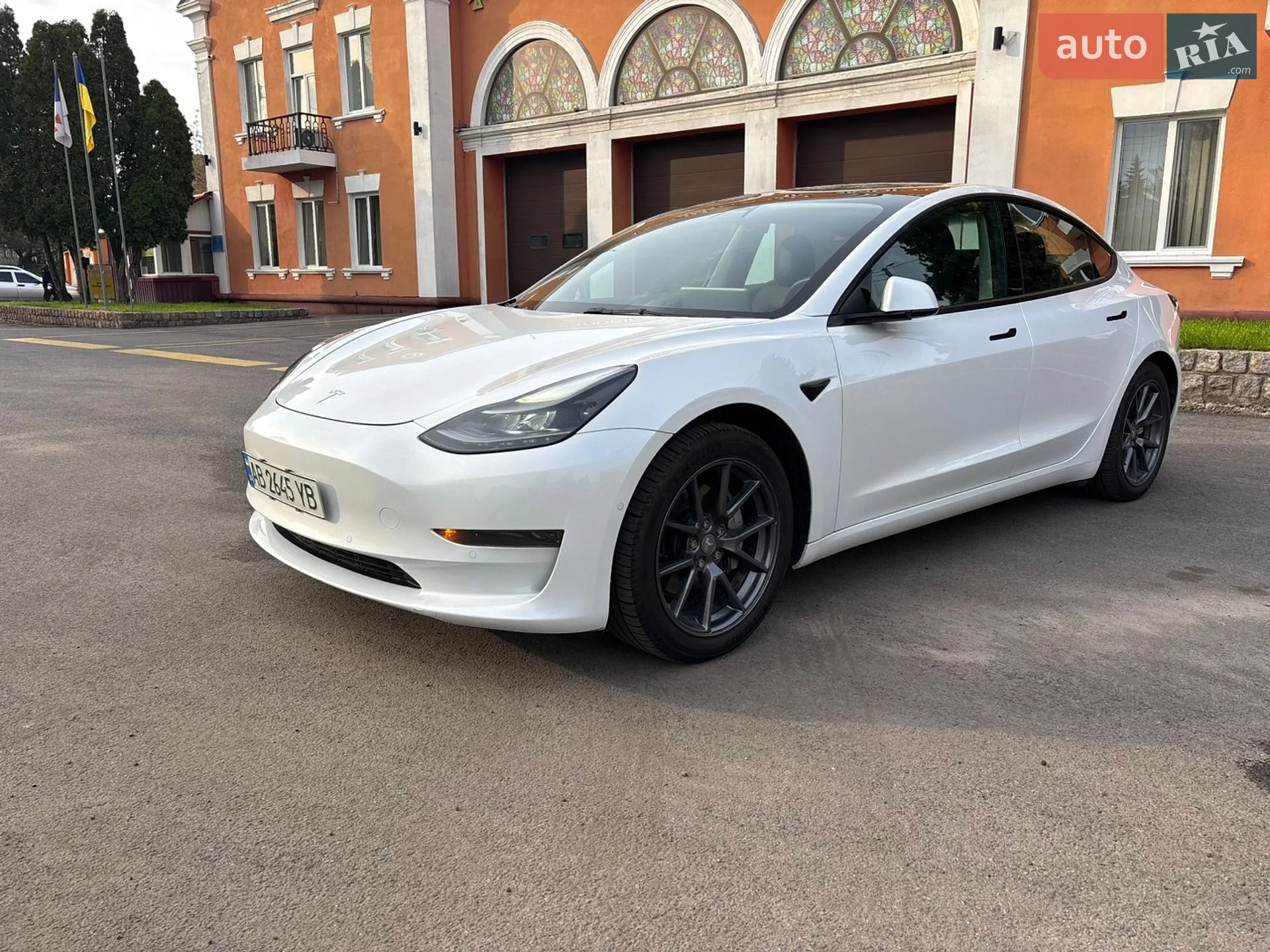 2022 Tesla Model 3 - фото 1