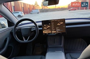 Седан Tesla Model 3 2024 в Львове
