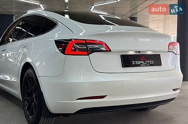 Седан Tesla Model 3 2019 в Одесі