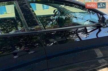 Седан Tesla Model 3 2022 в Днепре