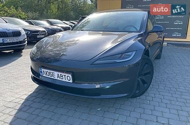 Седан Tesla Model 3 2024 в Львові