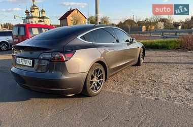 Седан Tesla Model 3 2020 в Киеве