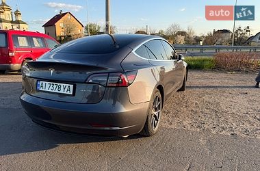 Седан Tesla Model 3 2020 в Киеве