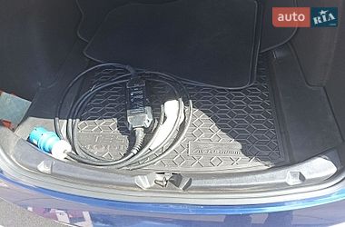 Седан Tesla Model 3 2018 в Луцке