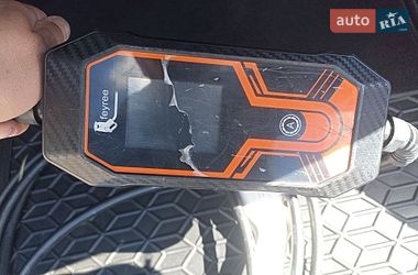 Седан Tesla Model 3 2018 в Луцке