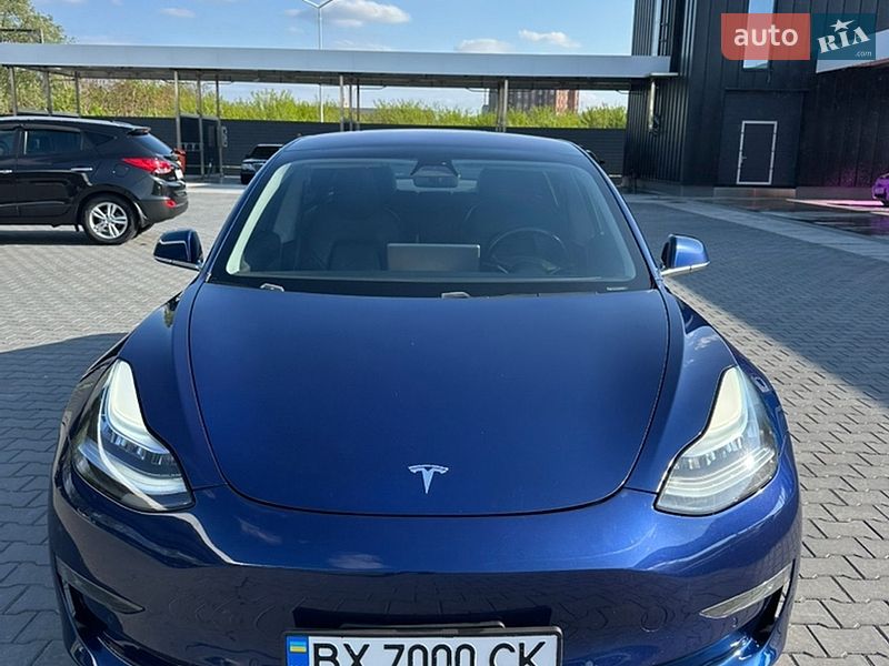 Седан Tesla Model 3 2018 в Каменец-Подольском