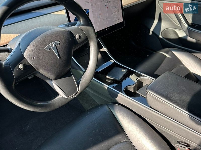 Седан Tesla Model 3 2018 в Каменец-Подольском