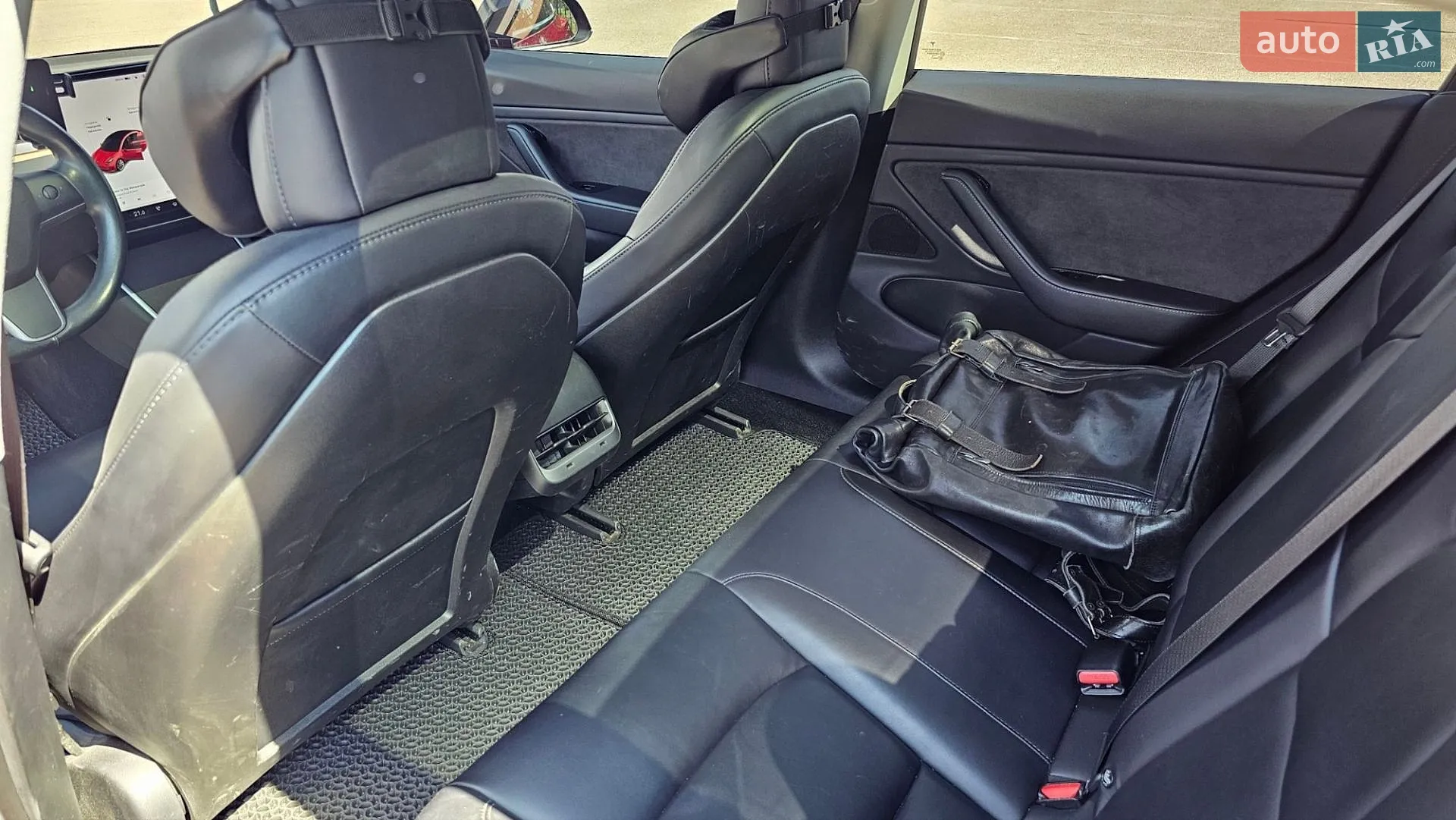 2018 Tesla Model 3 - мініатюра 4