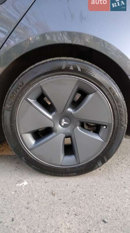 Седан Tesla Model 3 2021 в Полтаве