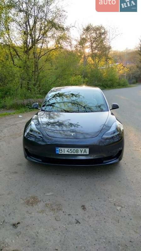 Седан Tesla Model 3 2021 в Полтаве