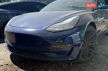 Седан Tesla Model 3 2020 в Києві
