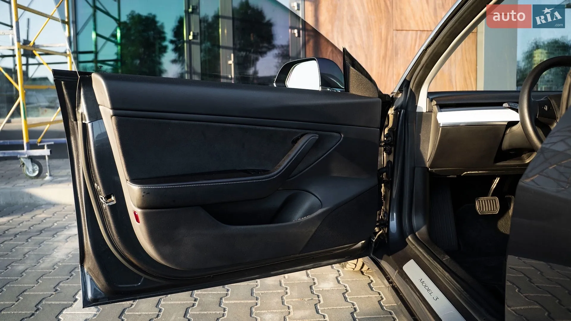 2018 Tesla Model 3 - мініатюра 13