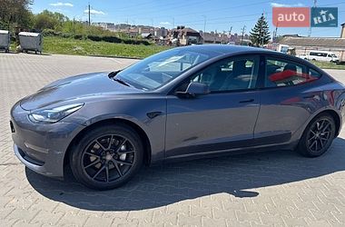 Седан Tesla Model 3 2022 в Виннице