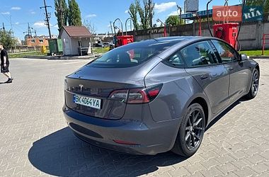 Седан Tesla Model 3 2022 в Виннице