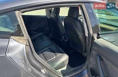 Седан Tesla Model 3 2022 в Виннице