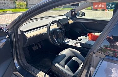Седан Tesla Model 3 2022 в Виннице