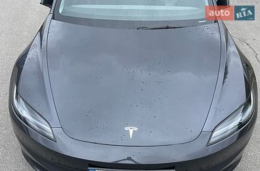 Седан Tesla Model 3 2025 в Києві