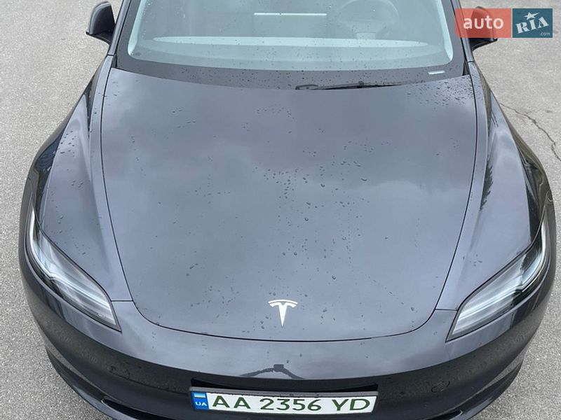 Седан Tesla Model 3 2025 в Києві