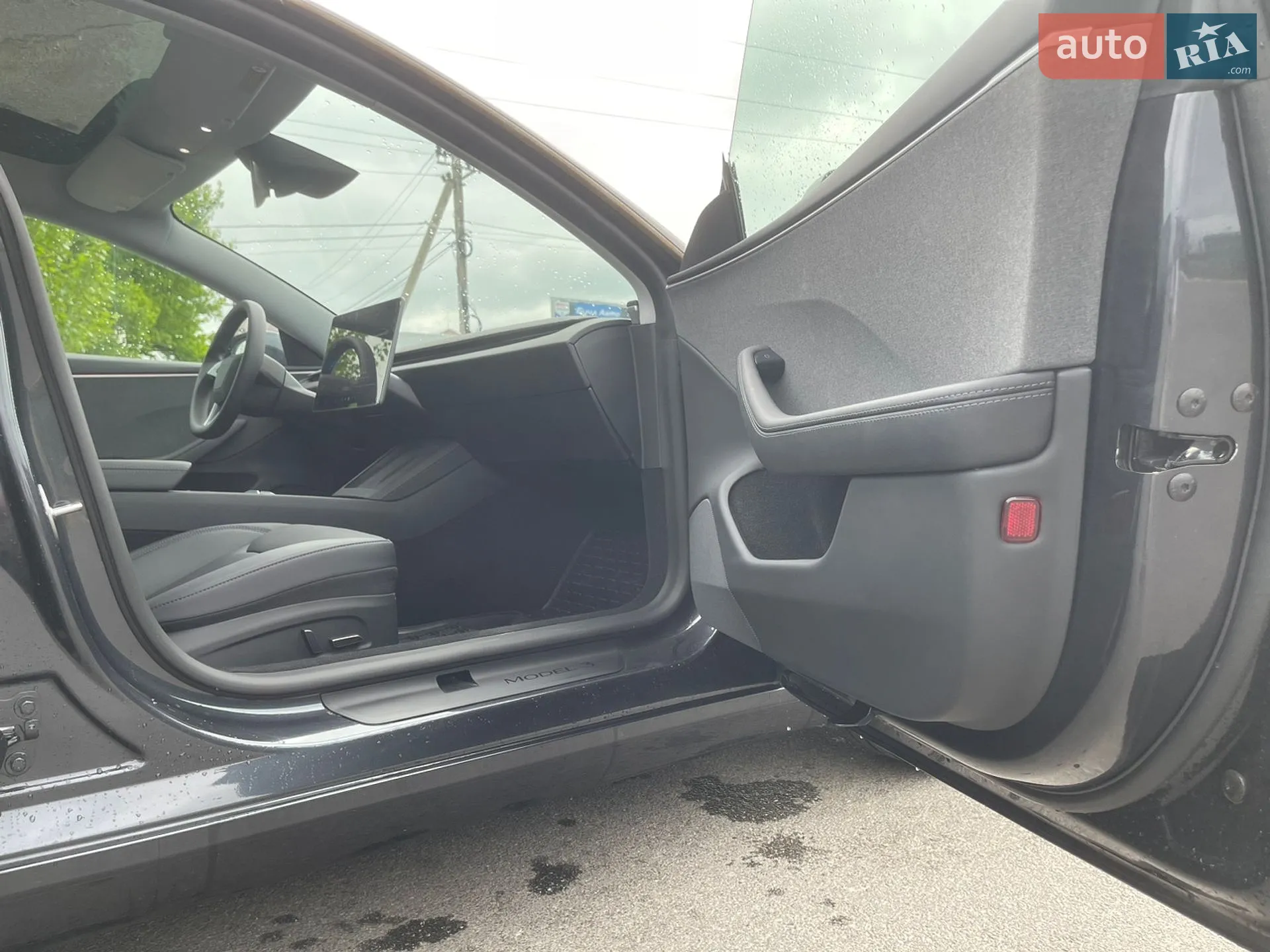 2025 Tesla Model 3 - мініатюра 32