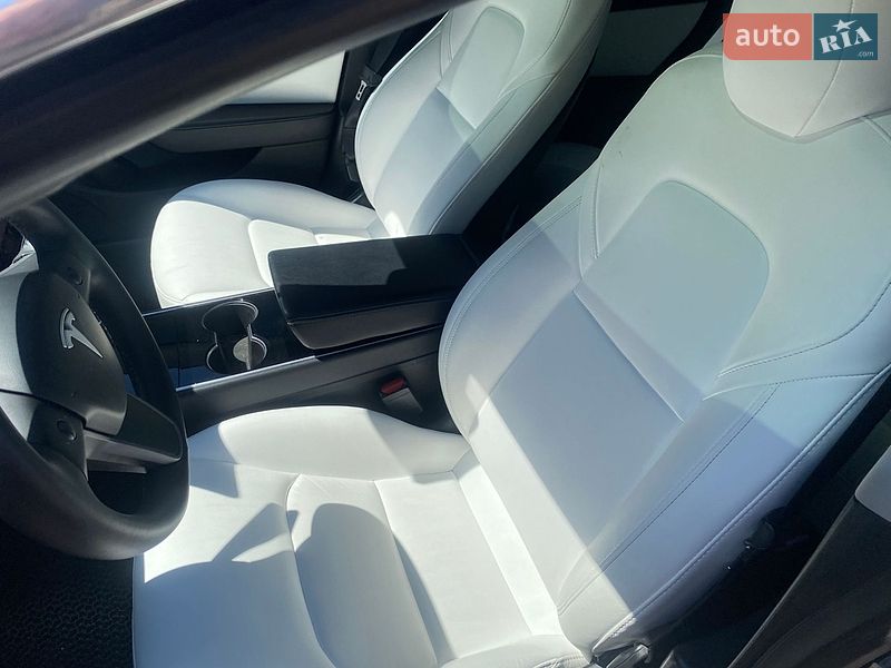 Седан Tesla Model 3 2019 в Киеве фото 22 Седан Tesla Model 3 2019 в Киеве