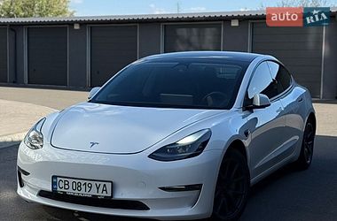 Седан Tesla Model 3 2022 в Чернігові