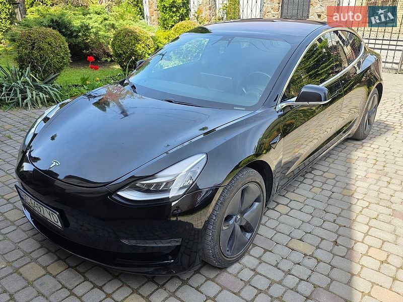 Tesla Model 3 2018