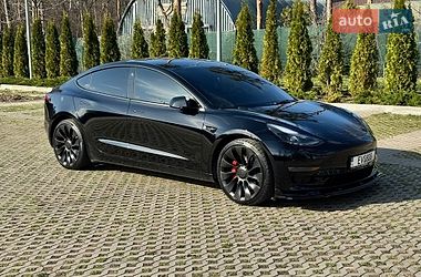 Седан Tesla Model 3 2023 в Харкові